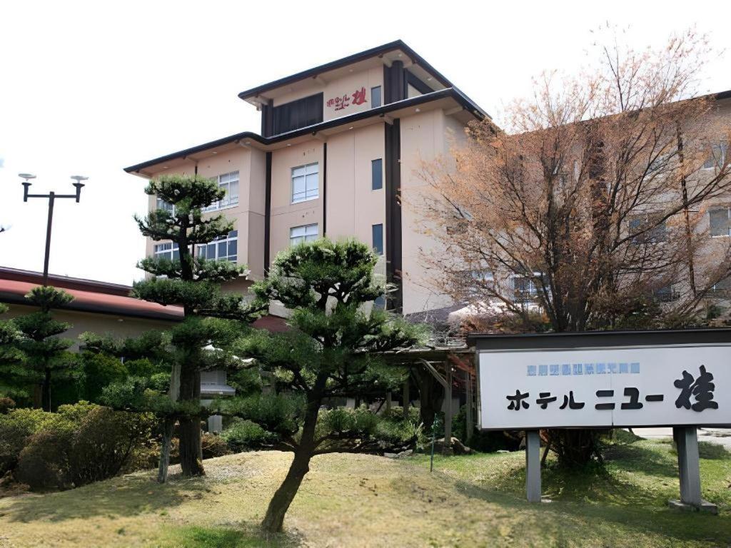 Hotel New Katsura Sado Exteriör bild