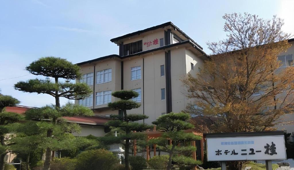 Hotel New Katsura Sado Exteriör bild