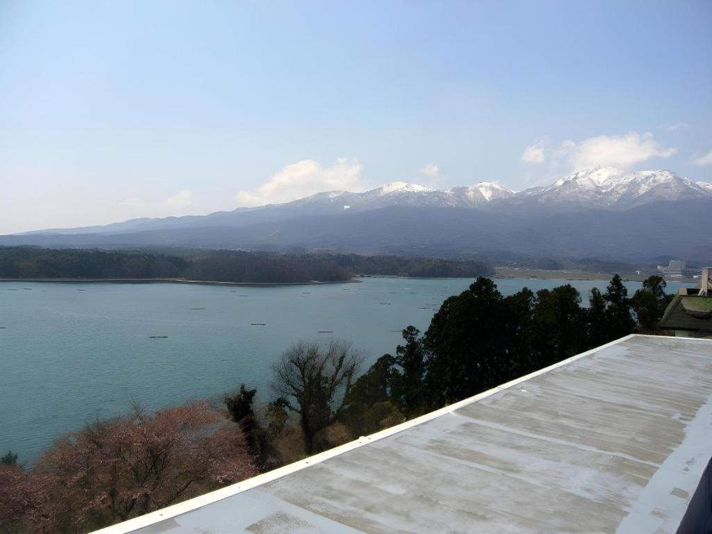 Hotel New Katsura Sado Exteriör bild
